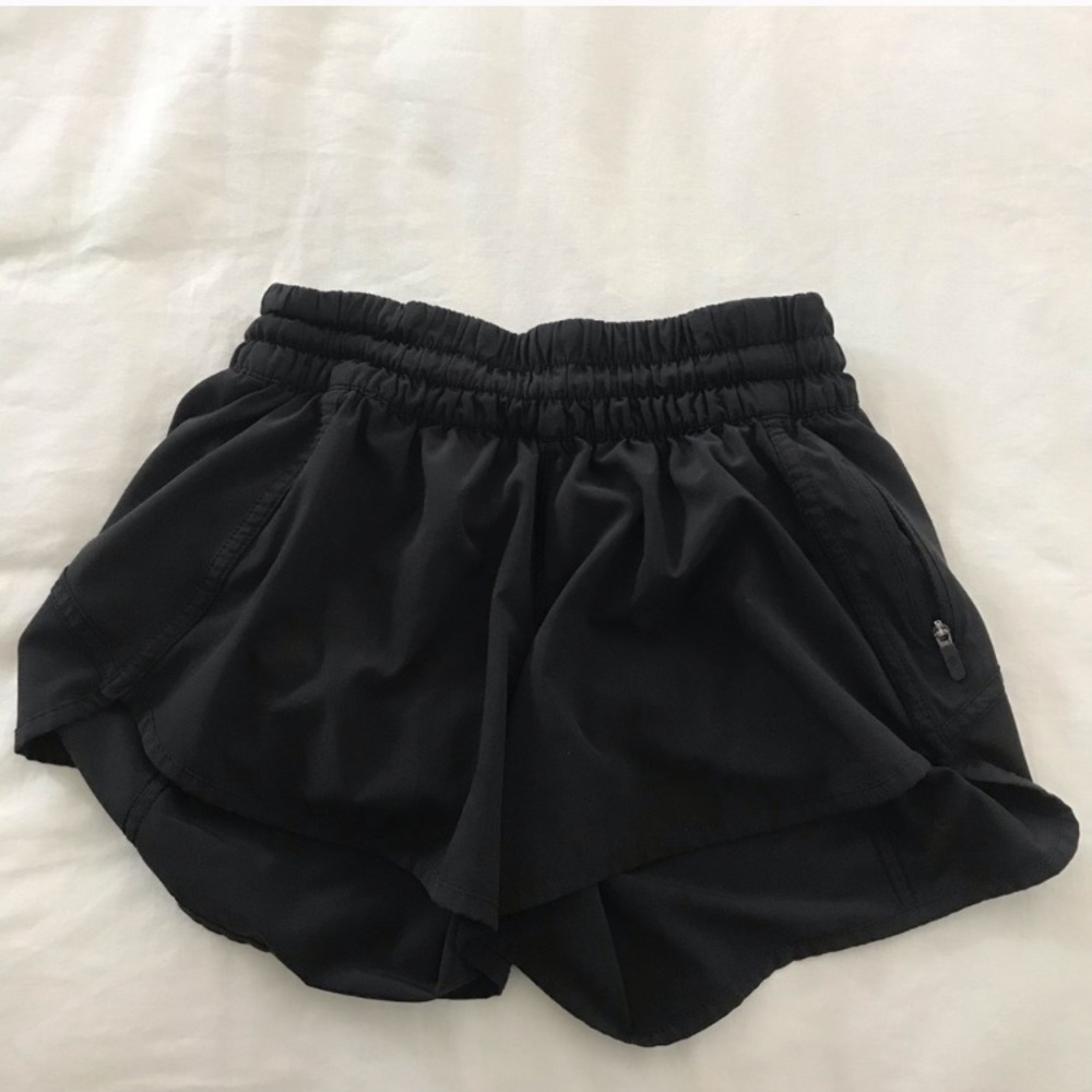 Lululemon Tracker lined shorts